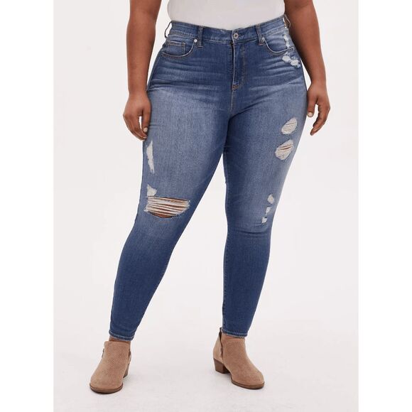 Torrid Sky High Skinny Premium Stretch Hi Rise Distressed Jeans 16 Regular - Picture 10 of 12